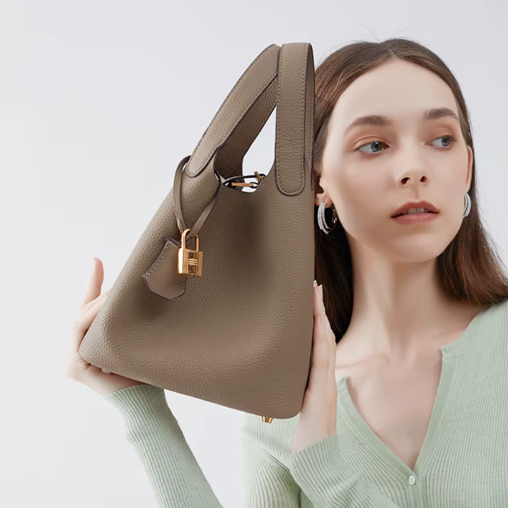 ROSELLE - VEGAN LEATHER BUCKET TOTE