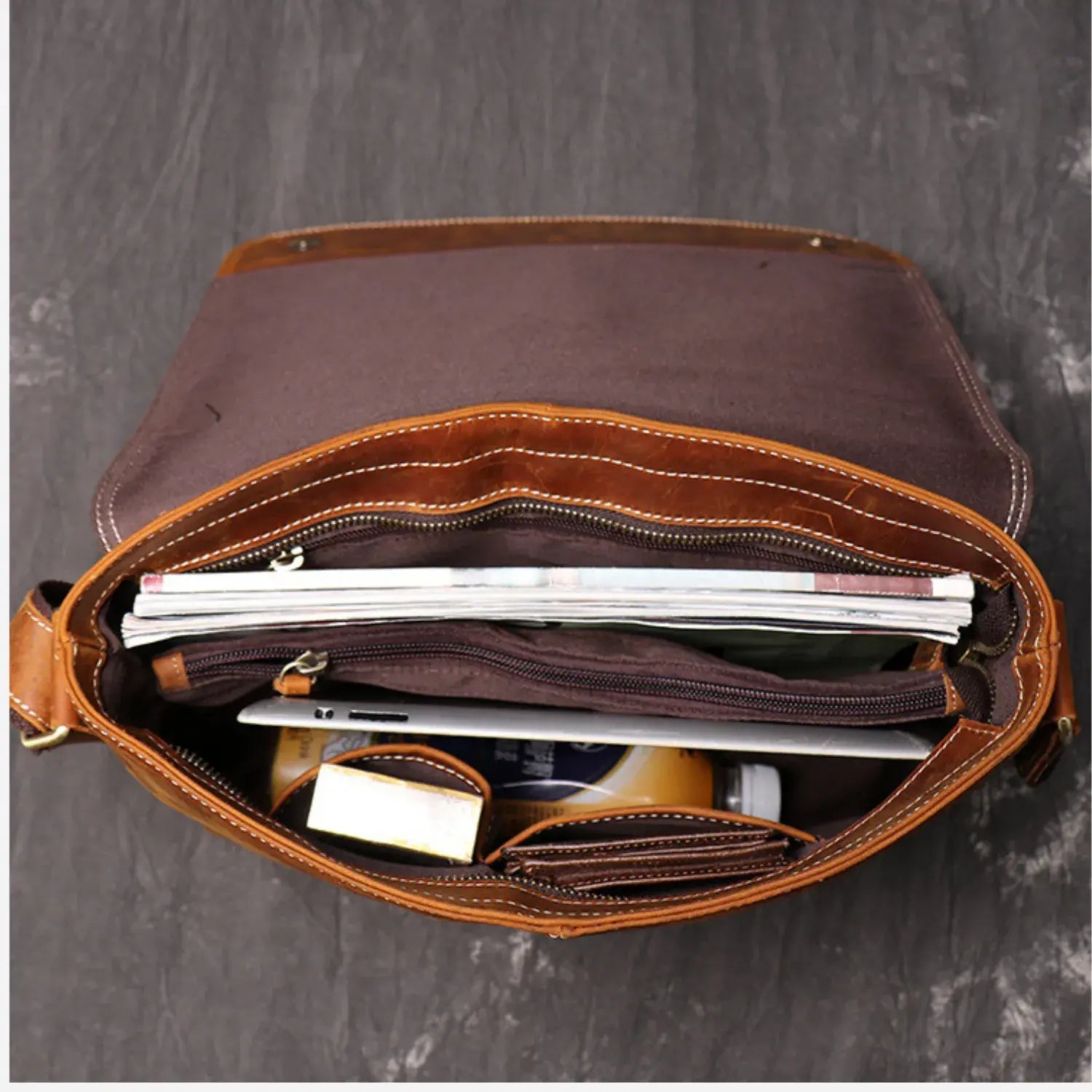 Montel - Vintage Leather Messenger Bag