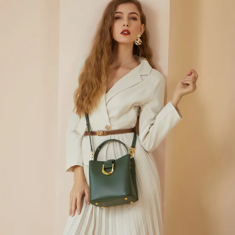 Chic Bella Bucket Tote