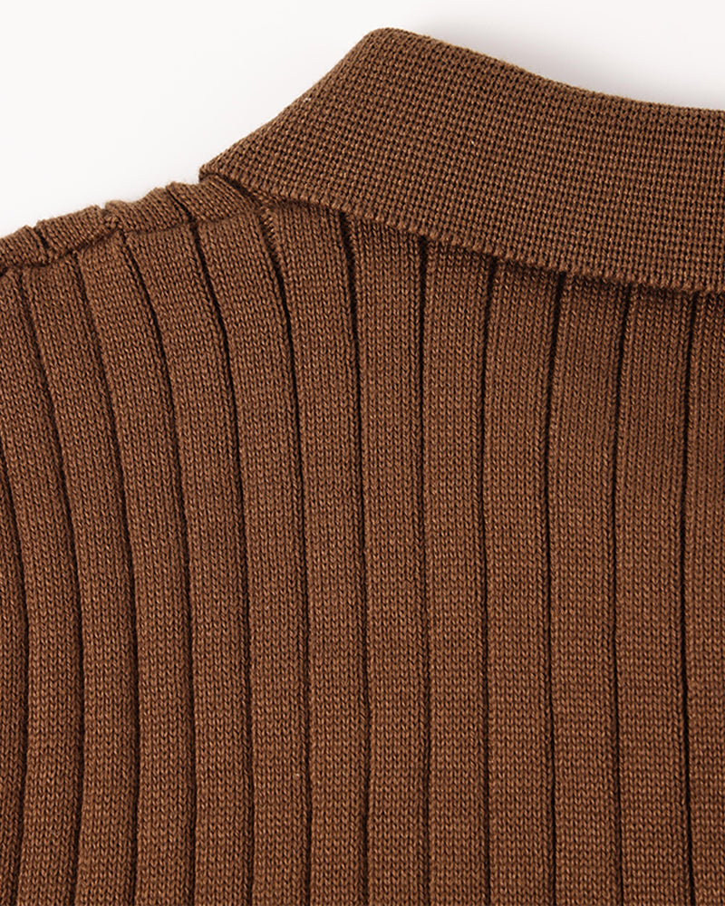 SEOJIN Classic Polo with Vintage Charm