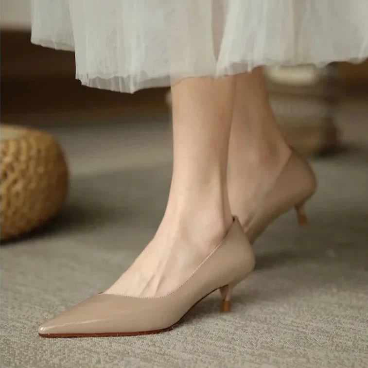 Pelle Stylish Kitten Heels