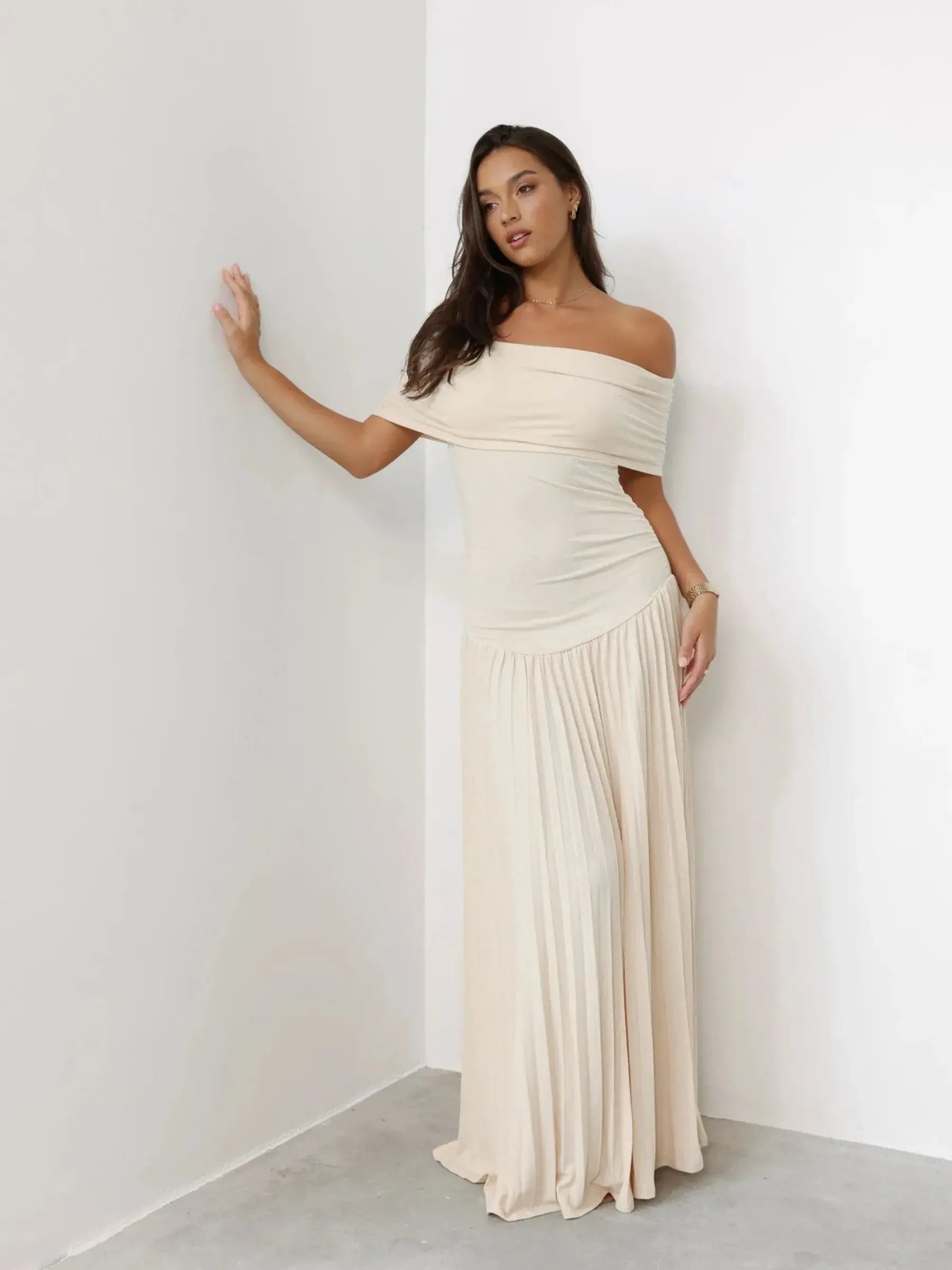Meliora™ | Pleated Maxi Dress for Maternity