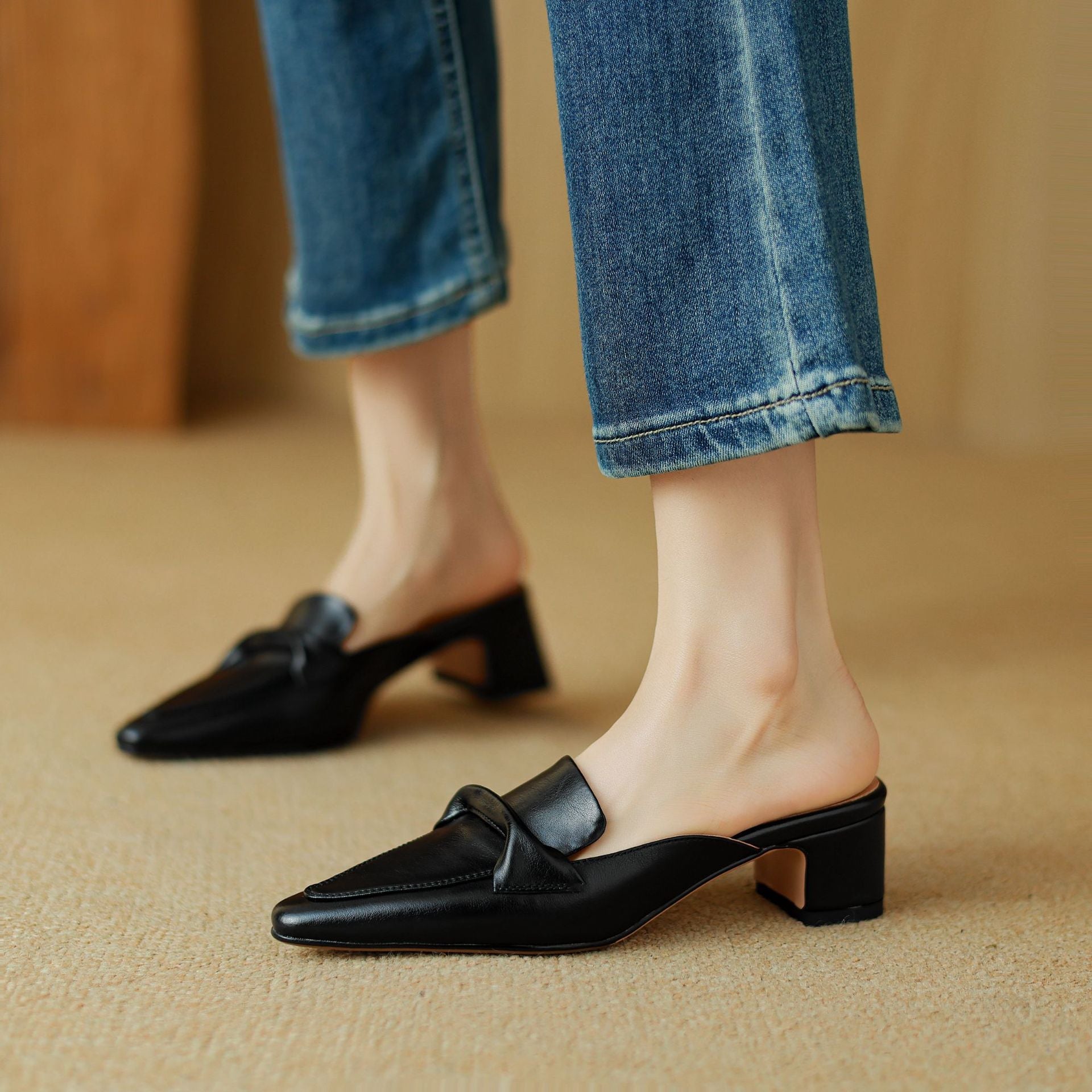 Genuine Leather Erlen Mules