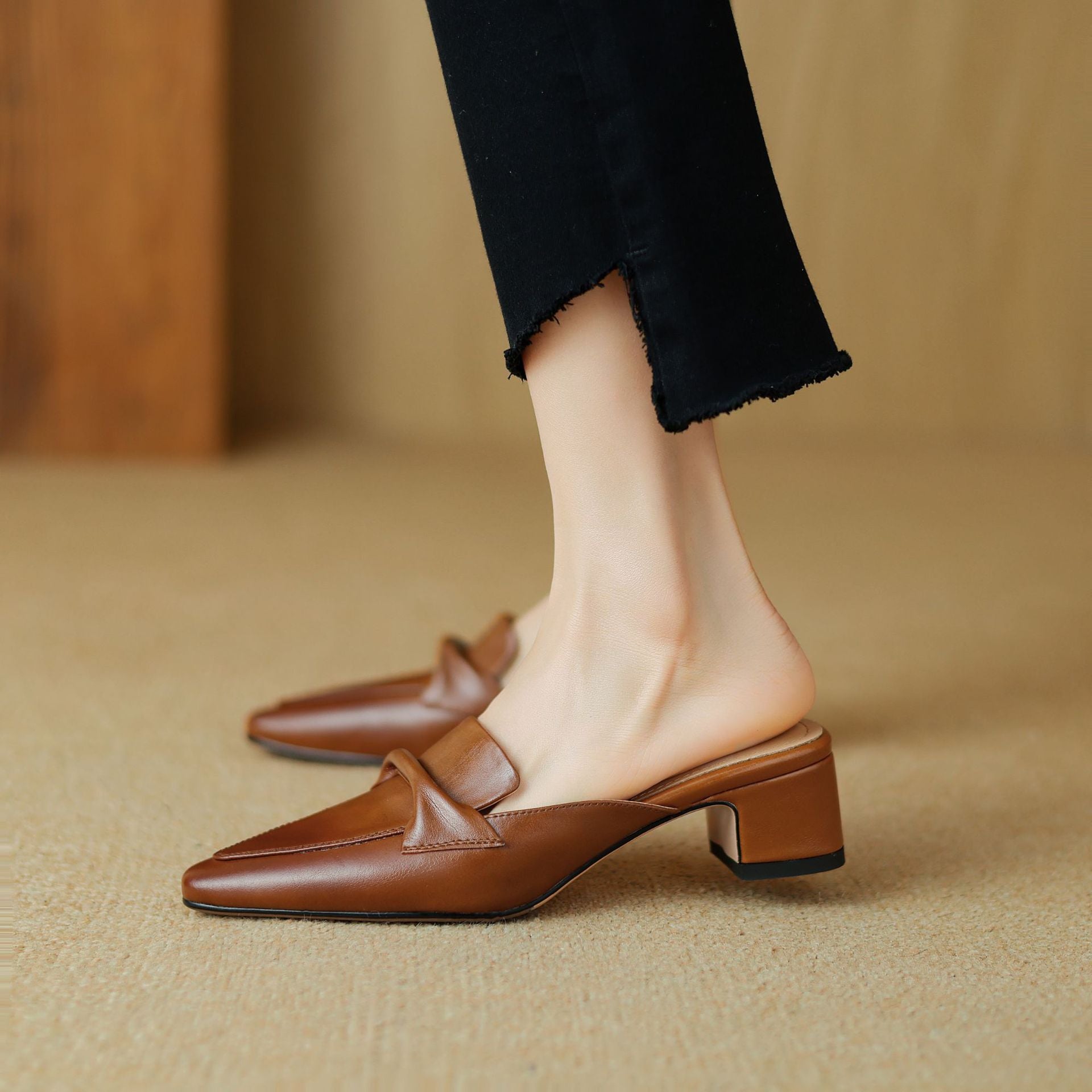 Genuine Leather Erlen Mules