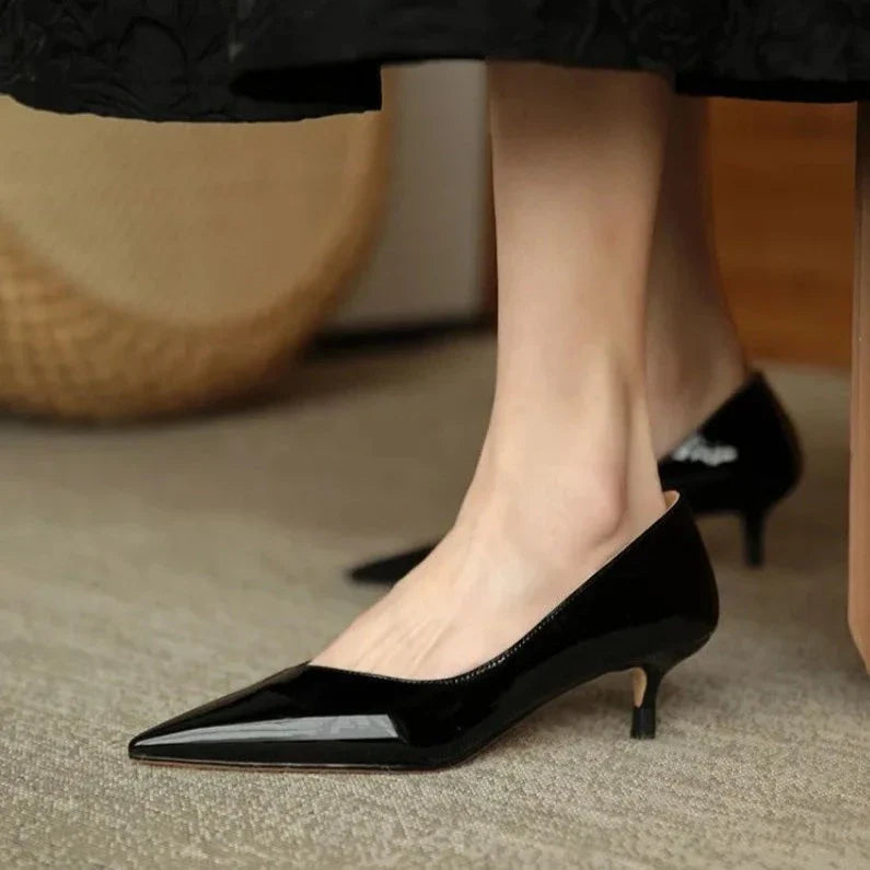 Pelle Stylish Kitten Heels