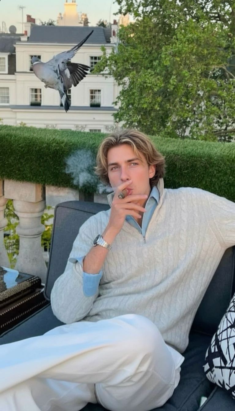 <h3>JOIN PRESTIQ COMMUNITY</h3>